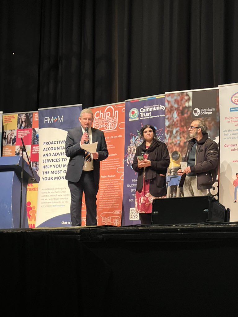 UnitingComOrg's tweet image. A huge congratulations to all the nominees and winners at the Community Volunteer Awards with @blackburndarwen . We were proud to present and sponsor the Grass Roots and Community Action Group Award. Our team Kay &amp;amp; Jav presenting to the winners and runners up