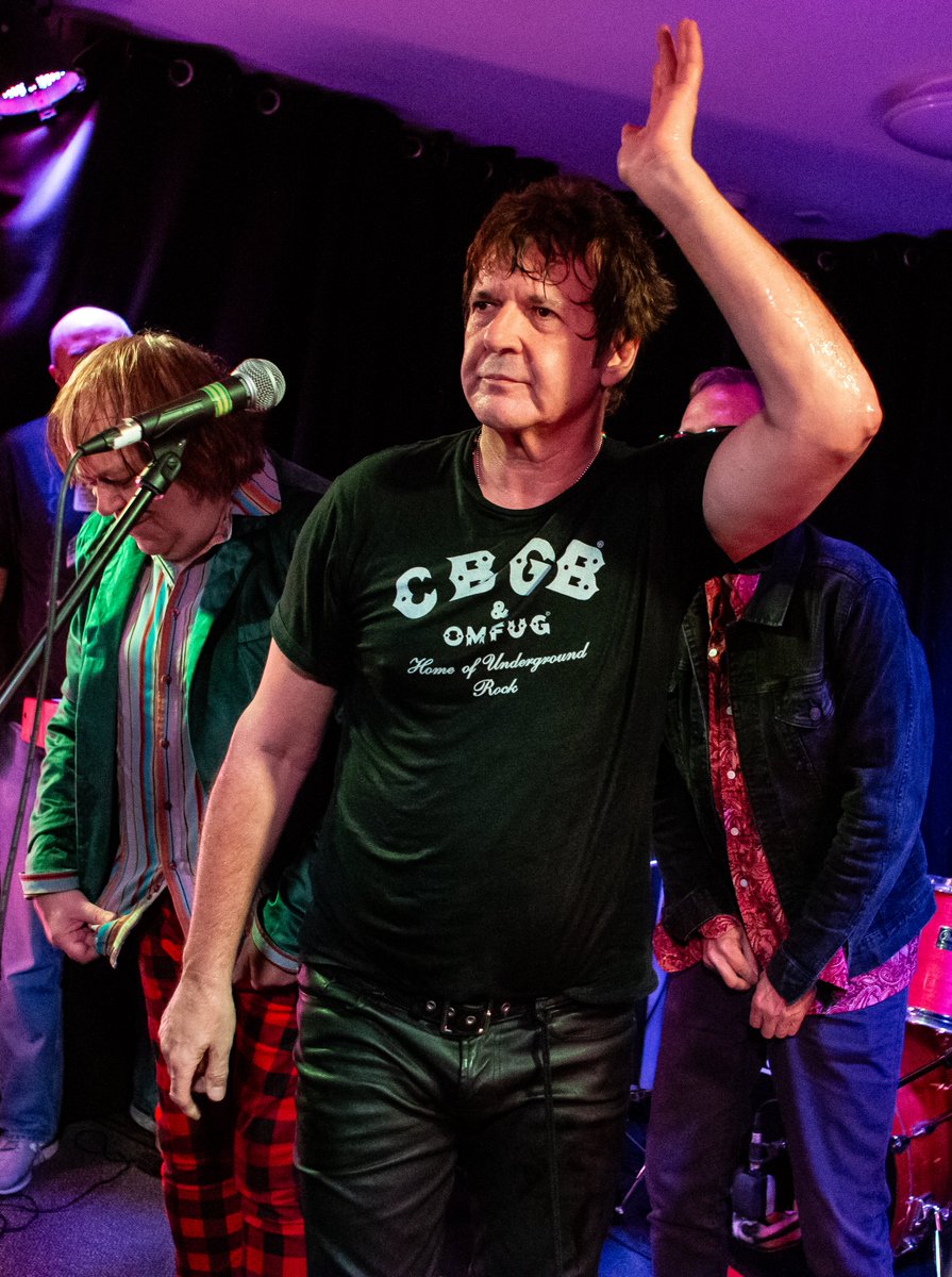 mickb2112's tweet photo. Great to catch up with CLEM BURKE of BLONDIE for an interview on Tuesday to talk about his current tour with the brilliant THE SPLIT SQUAD as well as his work with CHEQUERED PAST, THE INTERNATIONAL SWINGERS &amp; L.A.M.F with Walter Lure @clem_burke @TheSplitSquad @BlondieOfficial https://t.co/xQm4lJY5Lo