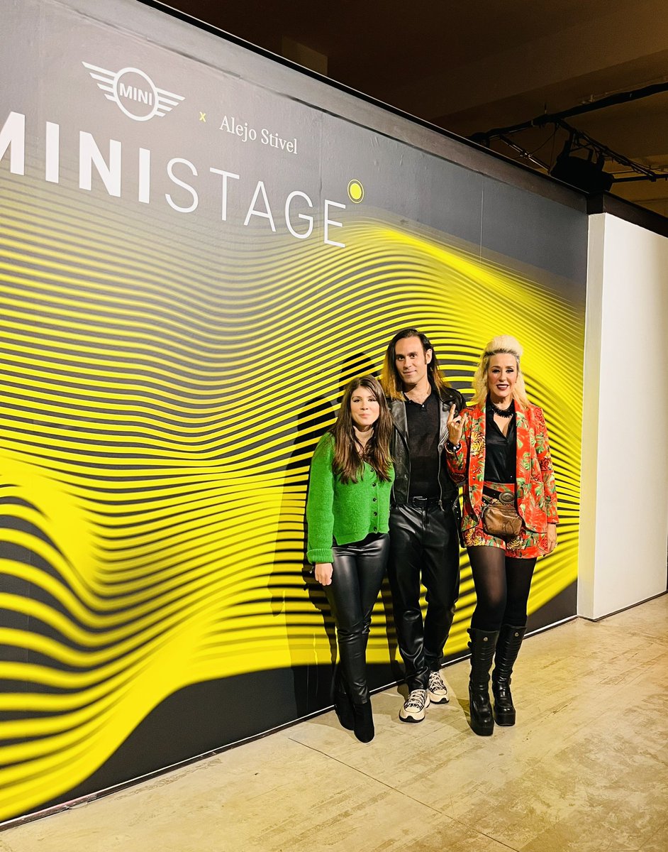 judithmateo's tweet photo. Recién llegados a #ministage de @alejostivel de @MINIEspana !!!
Con @ChuseJoven y @criisttinaas 🔥 https://t.co/VhZVXtEIqE