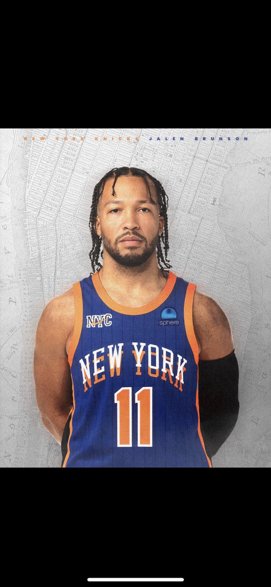 rachelnmarcus's tweet photo. Love it when the best fashion/lifestyle brands get into sports. 

New looks announced today.

@BrooklynNets x KAWS
@nyknicks x @KITH 
@Mets x Aimé Leon Dore

And @welcomeOVO crushing it with @NHL, @Raptors and college sports collabs too. https://t.co/D7EgekcUNN