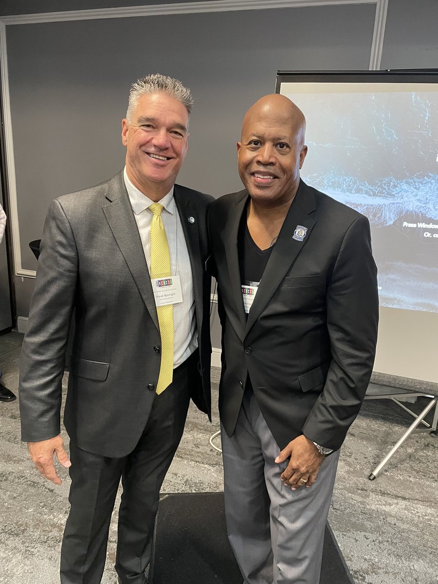 Steve_Basnight's tweet photo. Honored to introduce @DrJhodge1906 this morning. Dr. Hodge gave a fantastic presentation at the @NERESANews Fall Leadership Conference in Kitty Hawk. “Make the best of what we do so systemic that ALL kids experience great teachers!”
#DareToLearn
#increasingstudentlearninganddoing https://t.co/bvuij7HDg3