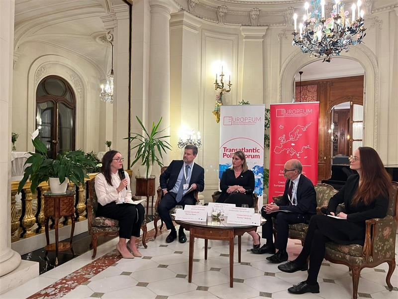 Delighted to be in Prague alongside <a href="/EUROPEUMPrague/">EUROPEUM 🇨🇿🇪🇺</a> and <a href="/CzechMFA/">Czech Ministry of Foreign Affairs</a> for the Transatlantic Policy Forum. 

Tonight opened with remarks by <a href="/JanLipavsky/">Jan Lipavský</a>, <a href="/UnderSecPD/">Under Secretary of State Sarah B. Rogers</a>, @Bijan, and <a href="/AmbDanFried/">Daniel Fried</a>, as well as a discussion on the threat of mis- and disinformation.