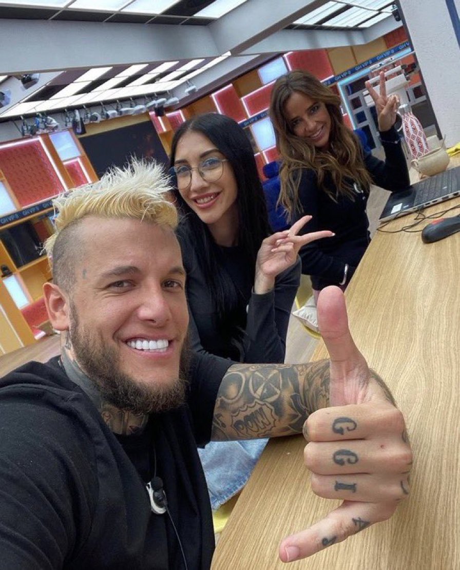 comentorianista's tweet image. Esta foto lo es todo 🧡 #GHVIP2N