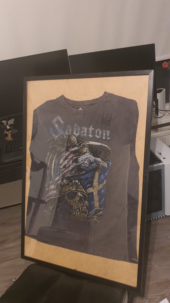 IowaKay's tweet image. After 2 weeks my signed @sabaton shirt has finally arrived! Now I need to find a good place for it on the wall 😅