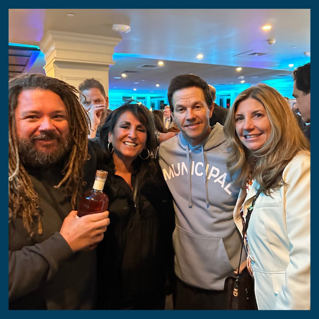 Boston Casting (@bostoncasting) on Twitter photo Reunited and it feels so good! Great to see <a href="/markwahlberg/">Mark Wahlberg</a> launching his new tequila company, <a href="/FlechaAzulTeq/">Flecha Azul Tequila</a>, at <a href="/DaviosSeaport/">Davio's Northern Italian Steakhouse</a>. Congratulations Mark! 🎉
#MarkWahlberg #FlechaAzulTequila #TJHotTuna #DaviosSeaport #BostonCasting Reunited and it feels so good! Great to see <a href="/markwahlberg/">Mark Wahlberg</a> launching his new tequila company, <a href="/FlechaAzulTeq/">Flecha Azul Tequila</a>, at <a href="/DaviosSeaport/">Davio's Northern Italian Steakhouse</a>. Congratulations Mark! 🎉
#MarkWahlberg #FlechaAzulTequila #TJHotTuna #DaviosSeaport #BostonCasting
