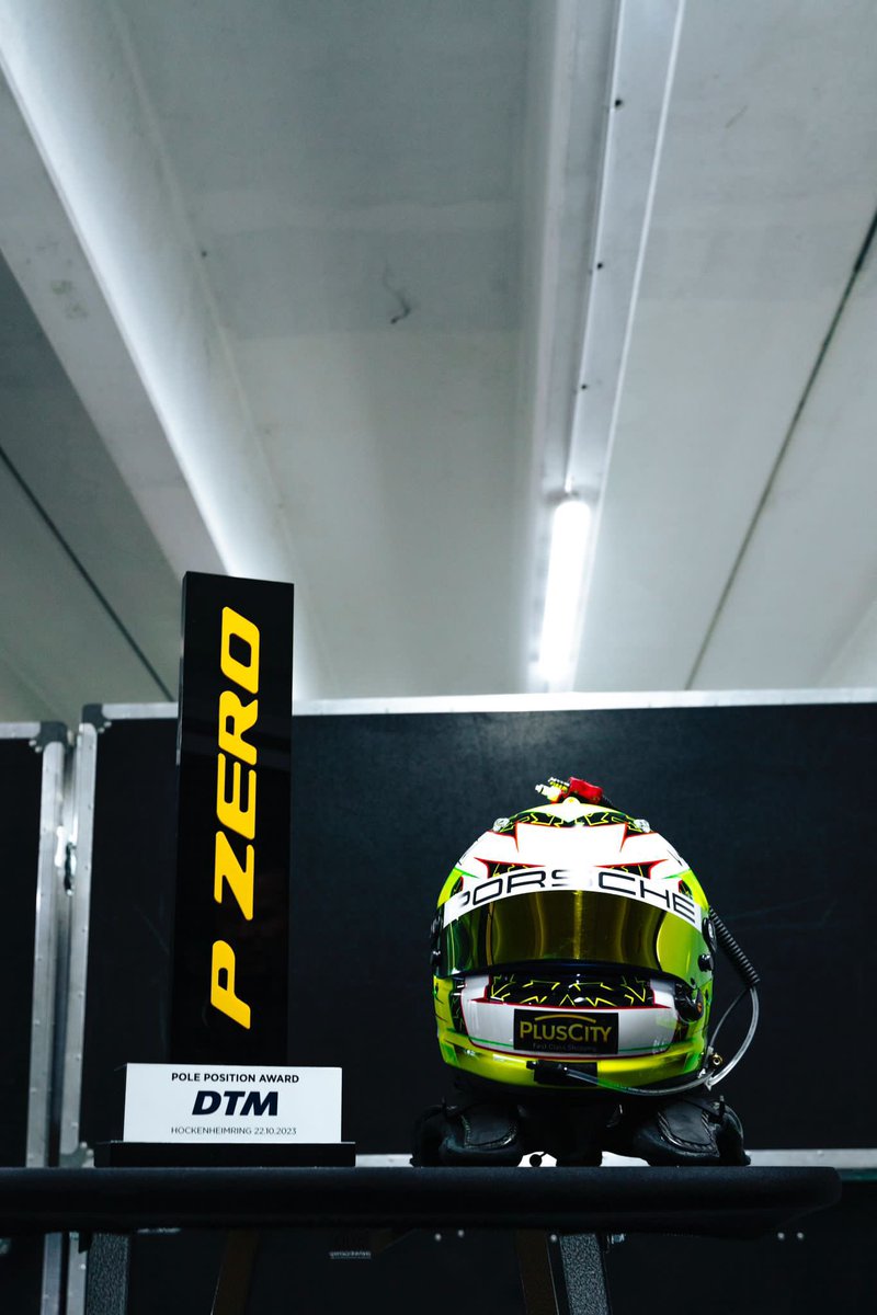 #throwback to the best box decoration 💯 

#DTM #Porsche #911GT3R #Hockenheimring #RaceDay