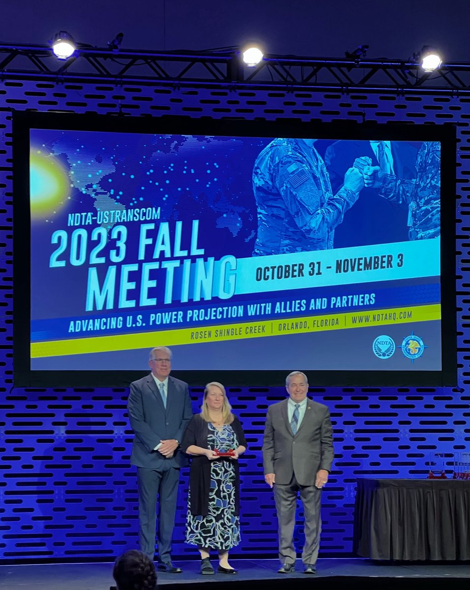 APL is pleased to accept the 2023 NDTA Corporate Distinguished Service Award. Thank you, @NDTAHQ / @US_TRANSCOM . We are honored to accept and will continue to strive for better ways to do business with our valued government customers. #BetterWays #NDTA23
