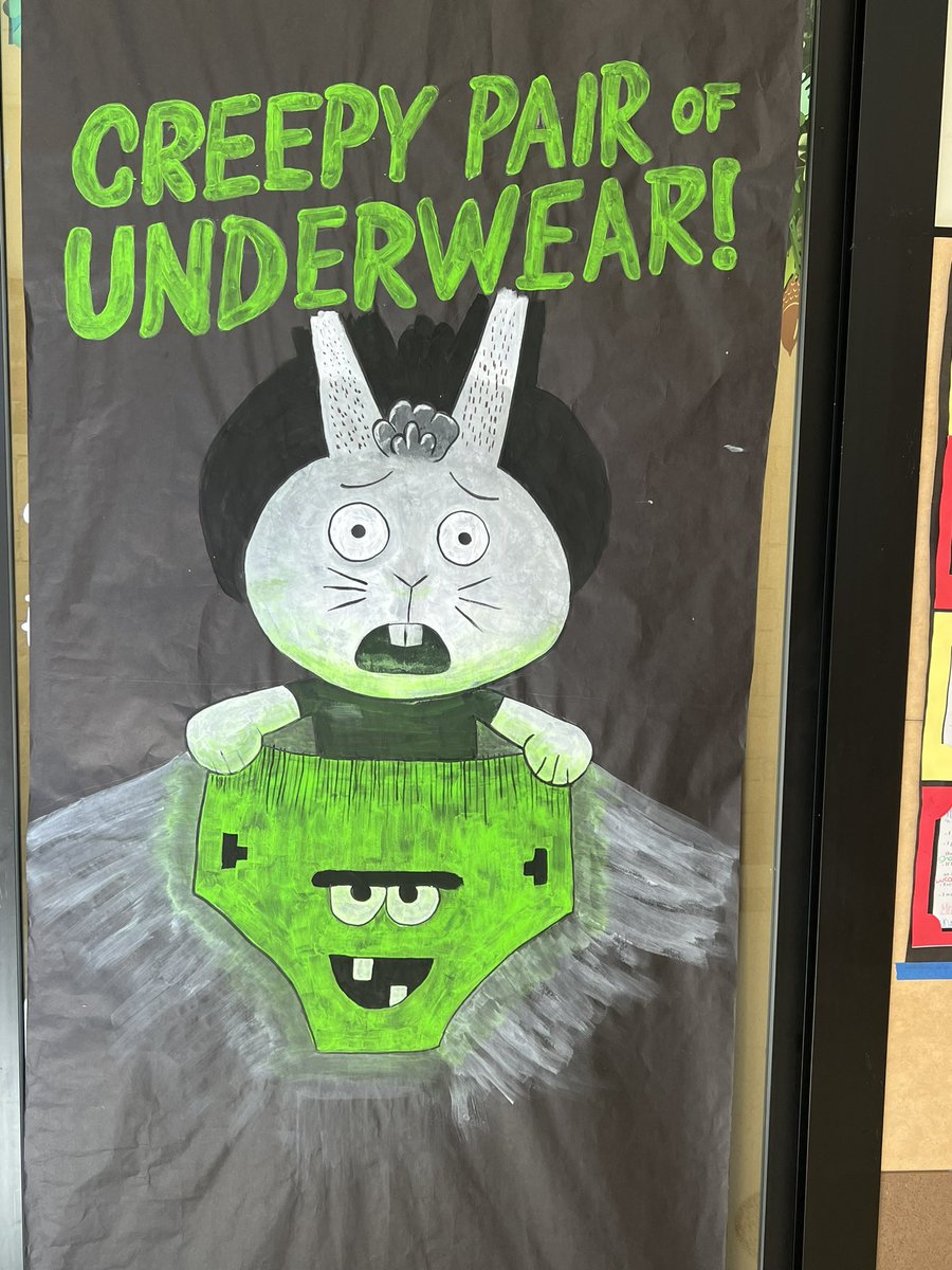 The <a href="/CheetahsLibrary/">Cheetahs Library</a> is having a blast at their fall book fair. The spooky theme fits perfect for this time of year! Late night tonight until 6:00 pm! Happy reading Cheetahs! <a href="/LibrariesRRock/">RRISD Lib Services</a> <a href="/ElemOaks/">Chandler Oaks Elementary School</a>