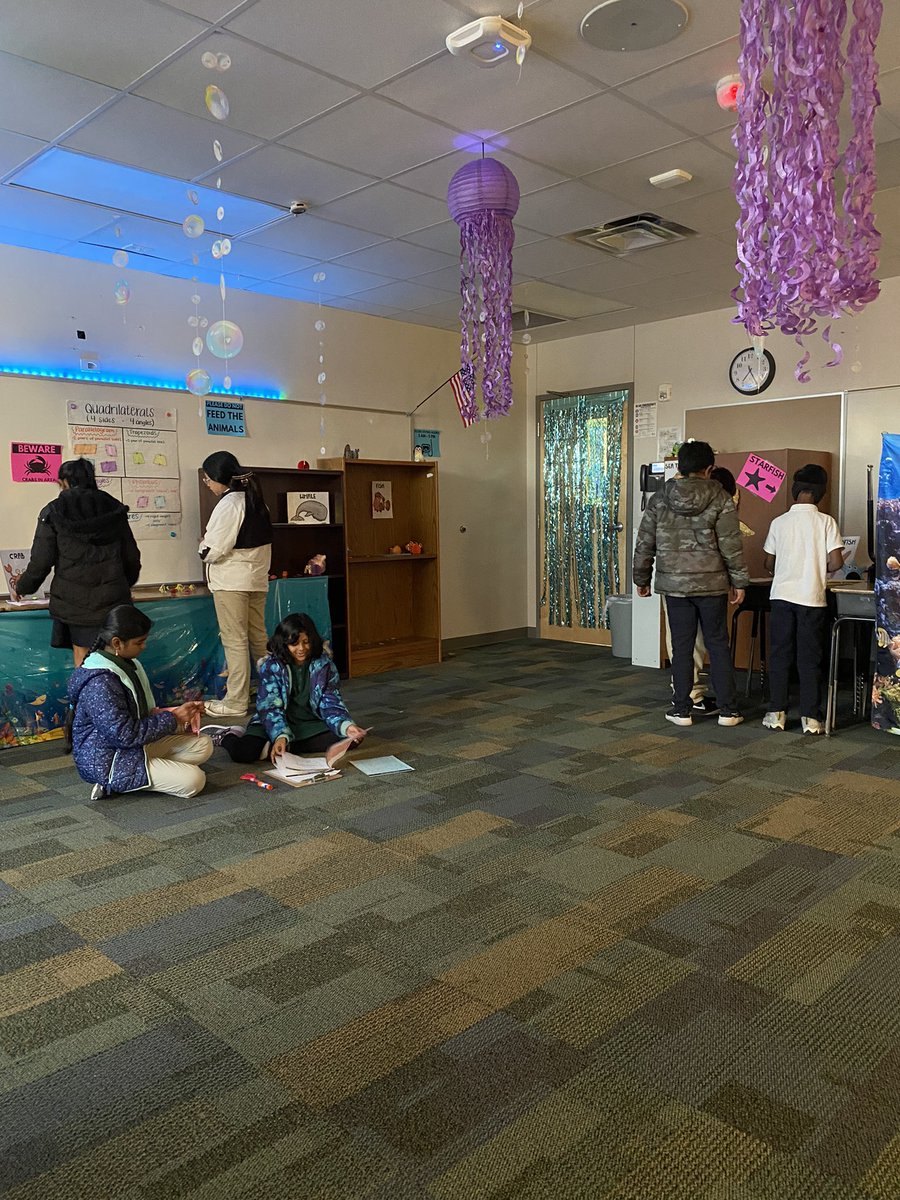 Today we are reviewing our geometry skills Under the Sea!!! #CFBinnovates <a href="/LAV4thGrade/">LAV4thGrade</a> <a href="/LaVillitaElem/">La Villita Elementary School</a>