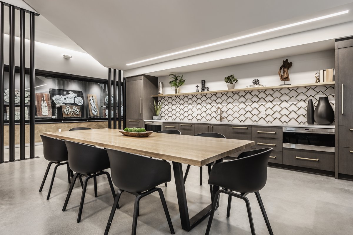 If you’re looking for a space that can be both private when you need it and social when you want it, consider Haven's private office suites at <a href="/Hub__Spoke/">Hub & Spoke</a>.

Learn more➡  bit.ly/3QBwIrV