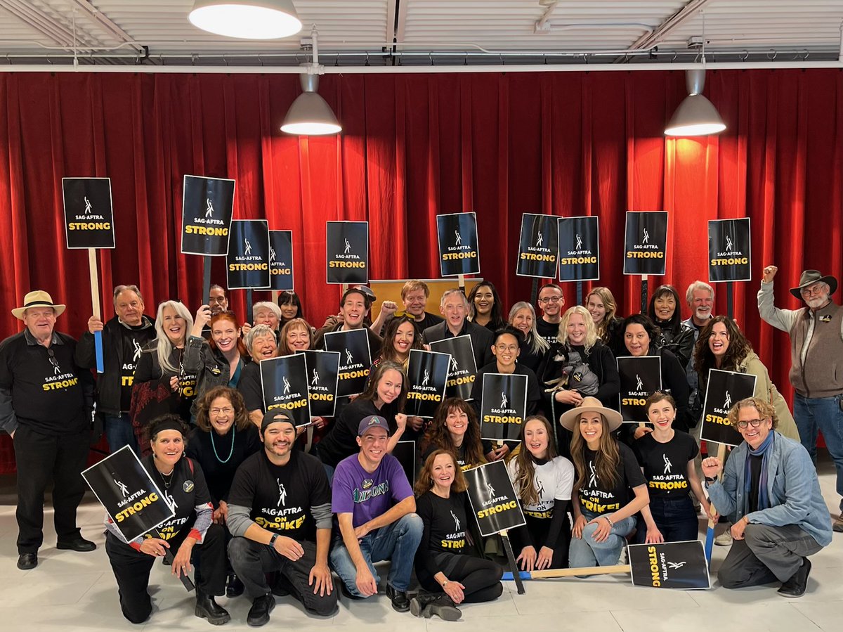 sagaftra's tweet photo. 🤩#SagAftraMembers from the Land of Enchantment bring the #SagAftraStrong vibes! 💪 Thank you to our New Mexico Local members who showed out at the #SagAftraStrike solidarity event. Your presence makes a difference, and we will win this fight TOGETHER! ✊ https://t.co/e62LTMoRsA