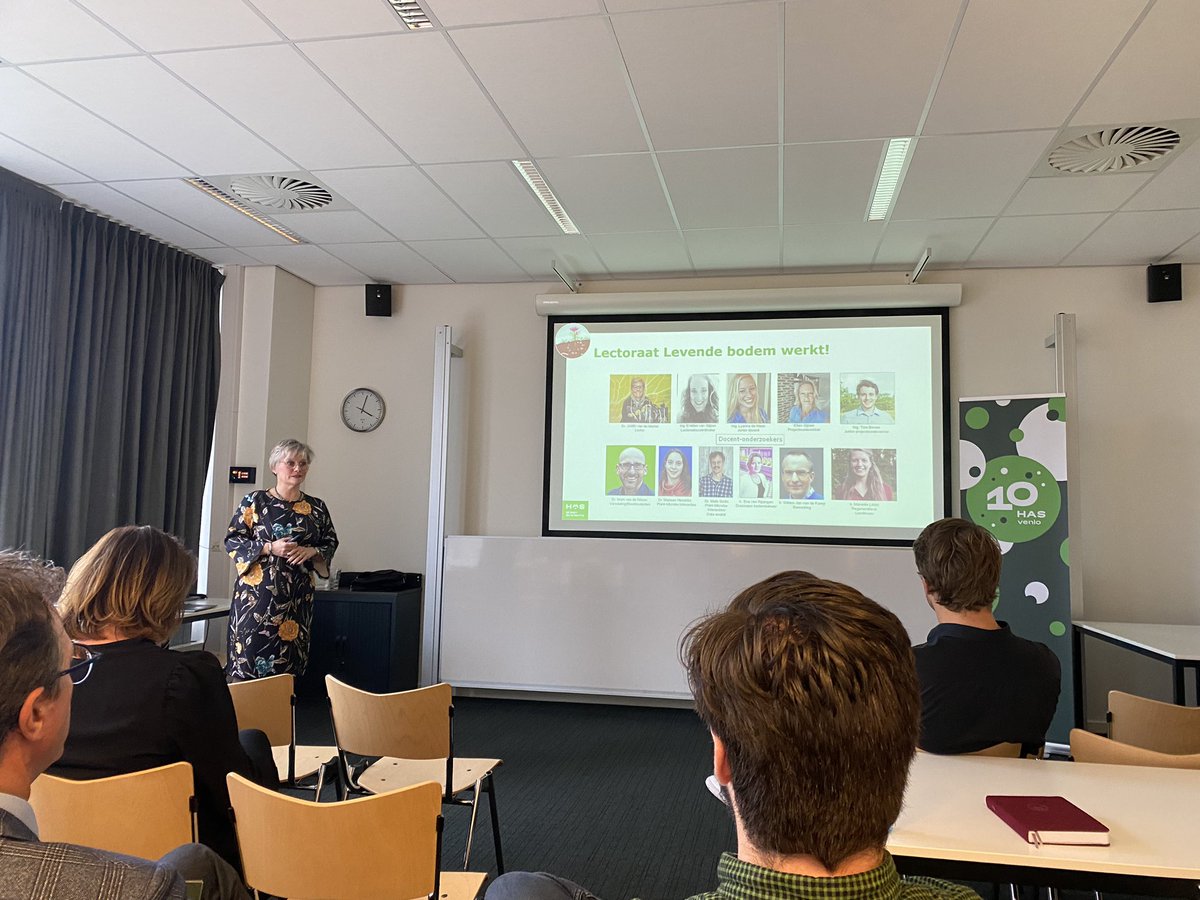 10 jaar HAS geen academy in Venlo! 🎉Van goud naar platina. Trots op wat bereikt is, vooruit kijken naar een toekomst vol kansen. Samen doen 💪.