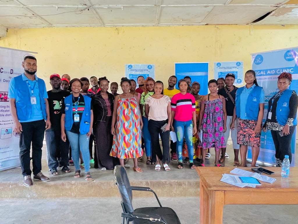 RAGJ_Cameroon's tweet photo. Work sessions at Loum (Council Hall)
#legalaid #RAGJ #MobileClinic #communities #Cameroon https://t.co/V7LAIeczla