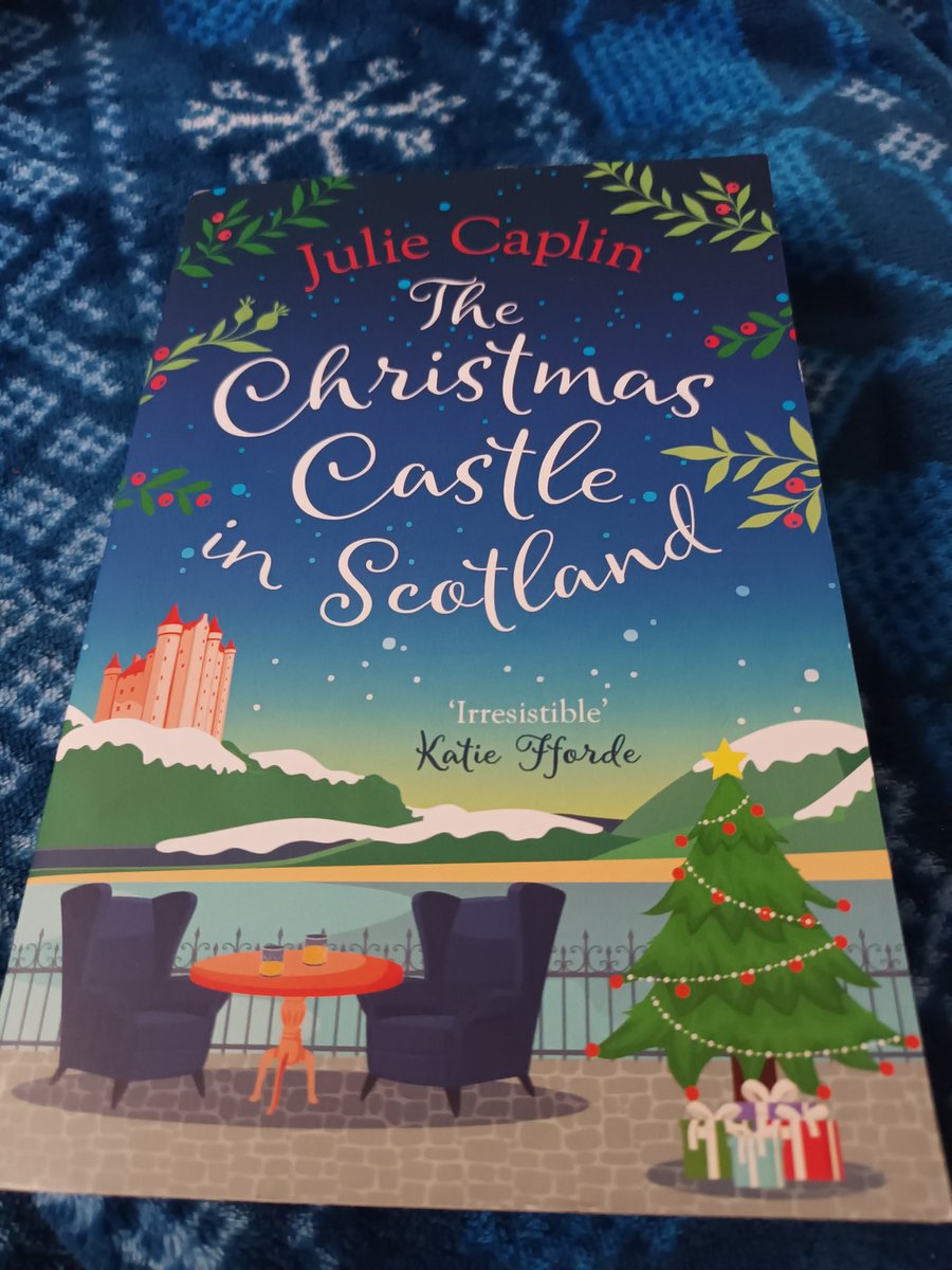 The Christmas Castle in Scotland is my first festive read of the season #amreading #festivereads #BookTwitter