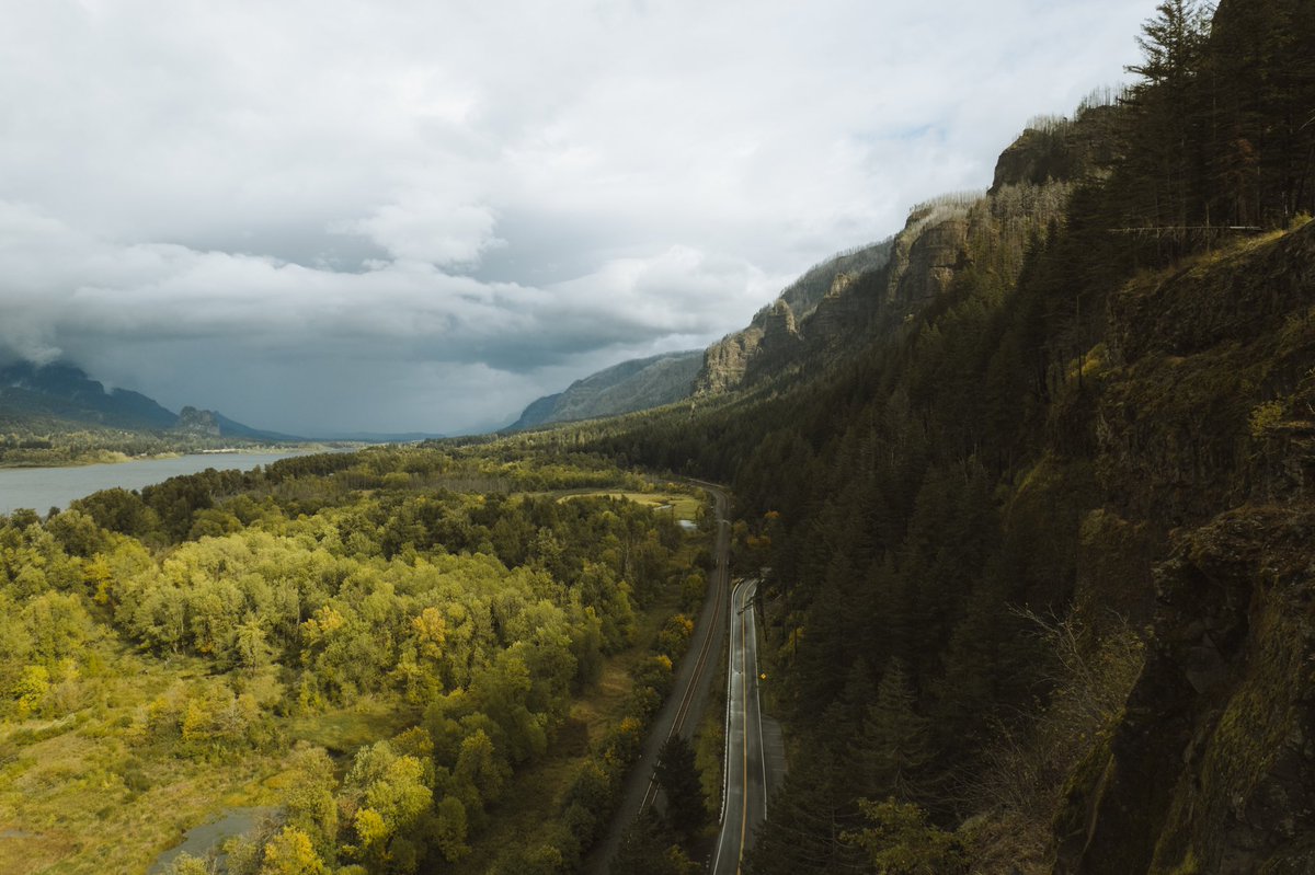 AirSpaethe's tweet photo. This drive was insane. I wanted to keep pulling over and take more photos. https://t.co/S7zkGHf5Qx