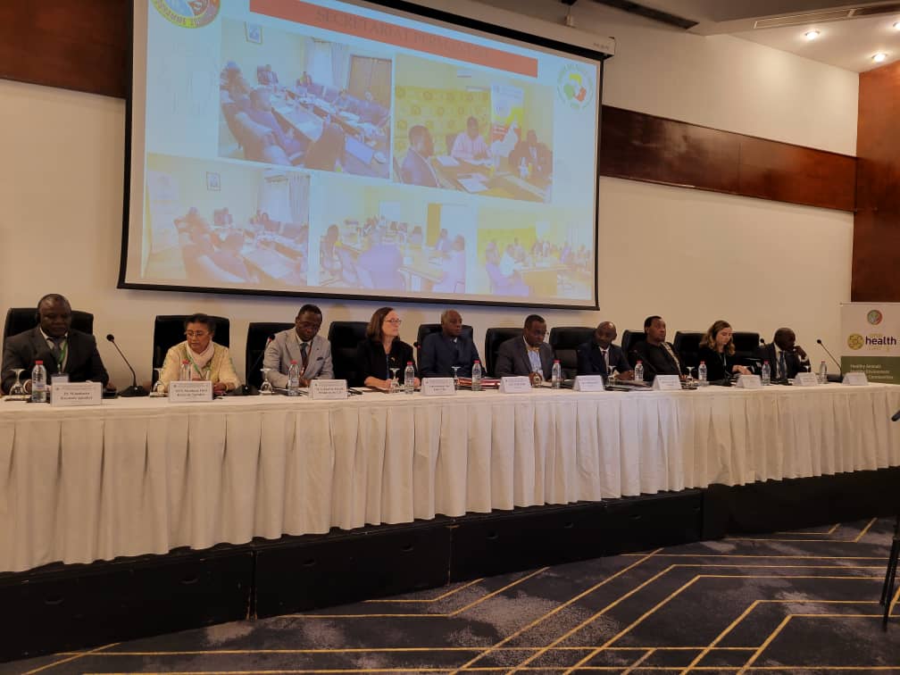 KindoTombe's tweet photo. Yaounde One Health Forum (YOHF) 2023 Is officially launched

#YOHF2023
@CmrZoonoses  #CmrZoonoses
@MinsanteCMR #MinsanteCMR
@whocmr  #whocmr https://t.co/DP0CG0Z2mv