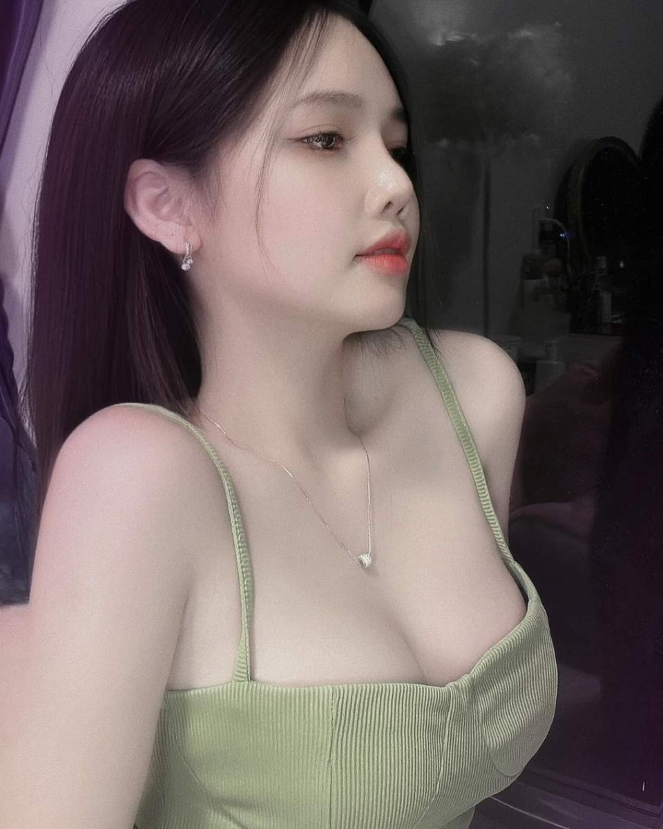 HHeckbert28815's tweet photo. Nếu là anh thì anh sẽ chọn bé nào để mà làm tình ạ https://t.co/PXySAbVEaa