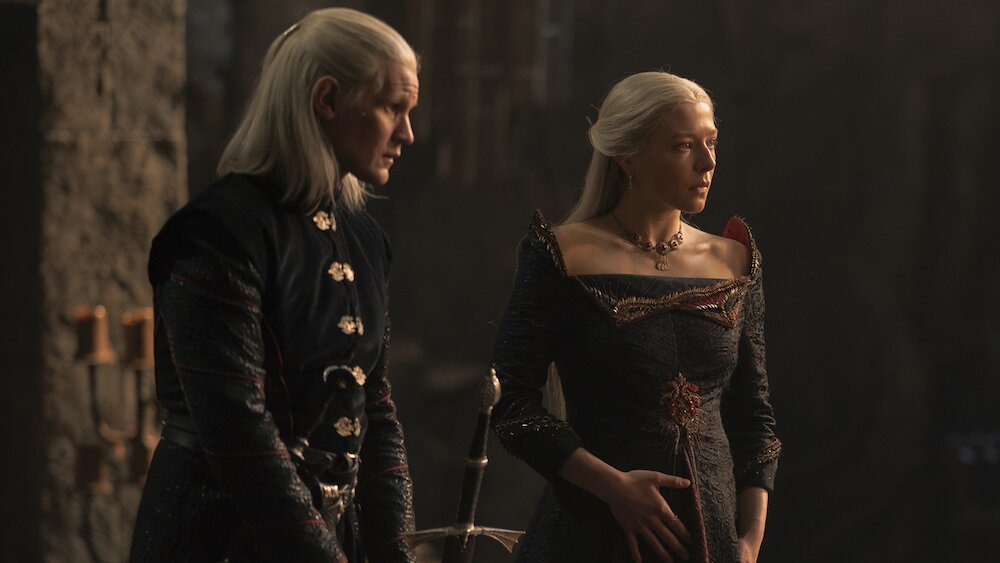 Bon, #HouseOfTheDragon, la saison 2 pour l'été 2024 ! 

elbakin.net/fantasy/news/t…