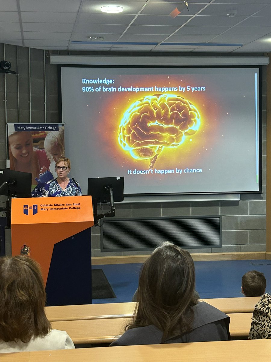 LINC_programme's tweet photo. “Brains are built, one word and one hug at a time”

@MaryMoloneyie discussing how we understand from research that early experiences is what shapes brain development. Every baby walks a path and grows old. The power Early Years educators have is unmeasurable.

#EarlyYears https://t.co/K1EmftSY6l
