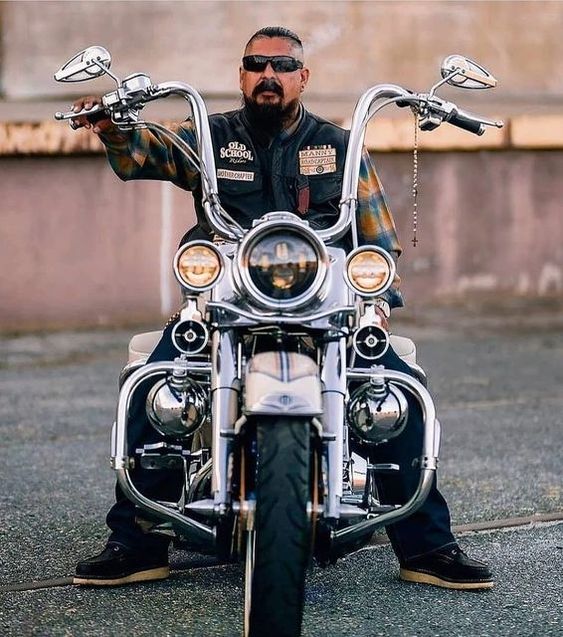 CAT1PRO's tweet photo. #GoodMorning to #Everybody around the #World.
Few light sprinkles left over from the good rain overnight. I'll wear my whole #Tourmaster suit to #RIDE today. Gonna be #50F + today.👍
🇺🇸#LETS #RIDE🏍️🙏😎 https://t.co/xf3bUrdC33