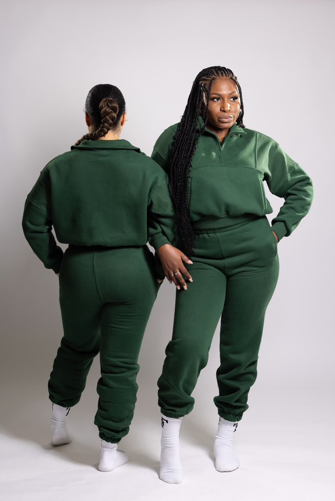 TrulyBonded's tweet photo. New matching sets and other loungewear essentials on the way! 🔥

Dropping online Nov. 5th! https://t.co/RnYd8cj4LI