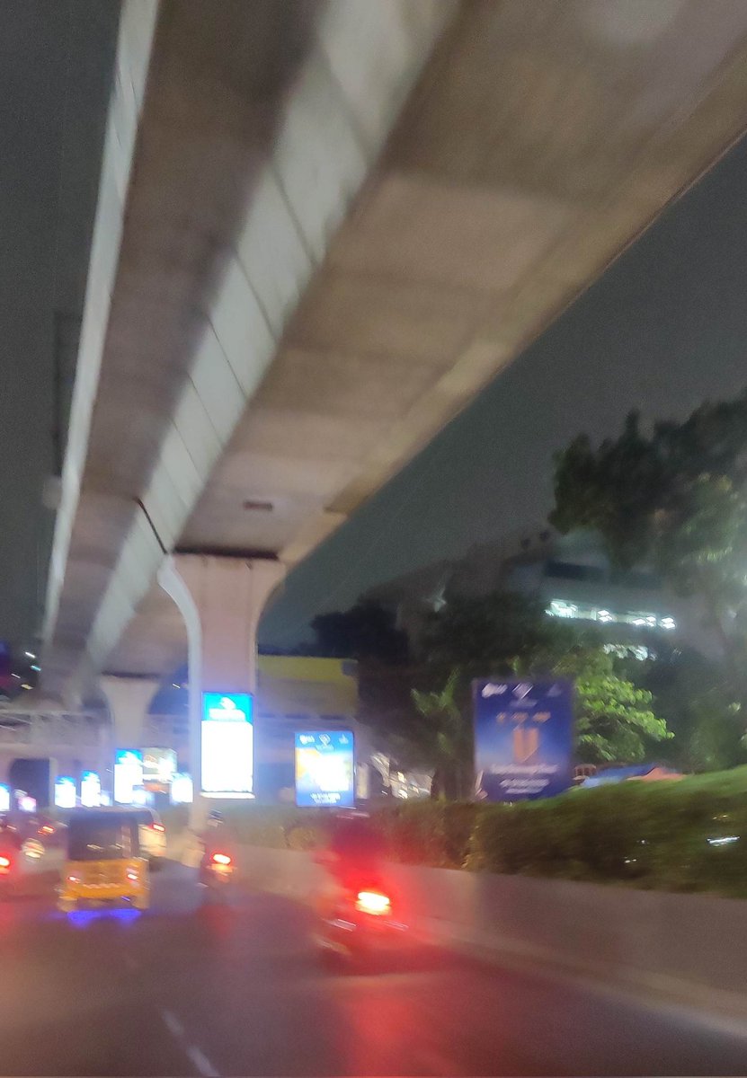 Citizen_TS's tweet image. Jst wondering, daily lakhs of employees travel on this road #raidurg metro&amp;amp;to my surprise -  din't find even single pole nor streetlights starting from #cybertowers till #tcs #mindspace 
y?
@GHMCOnline @arvindkumar_ias @KTRBRS 
@ZC_SLP @TSIICLtd #Hyderabad #TelanganaElection2023