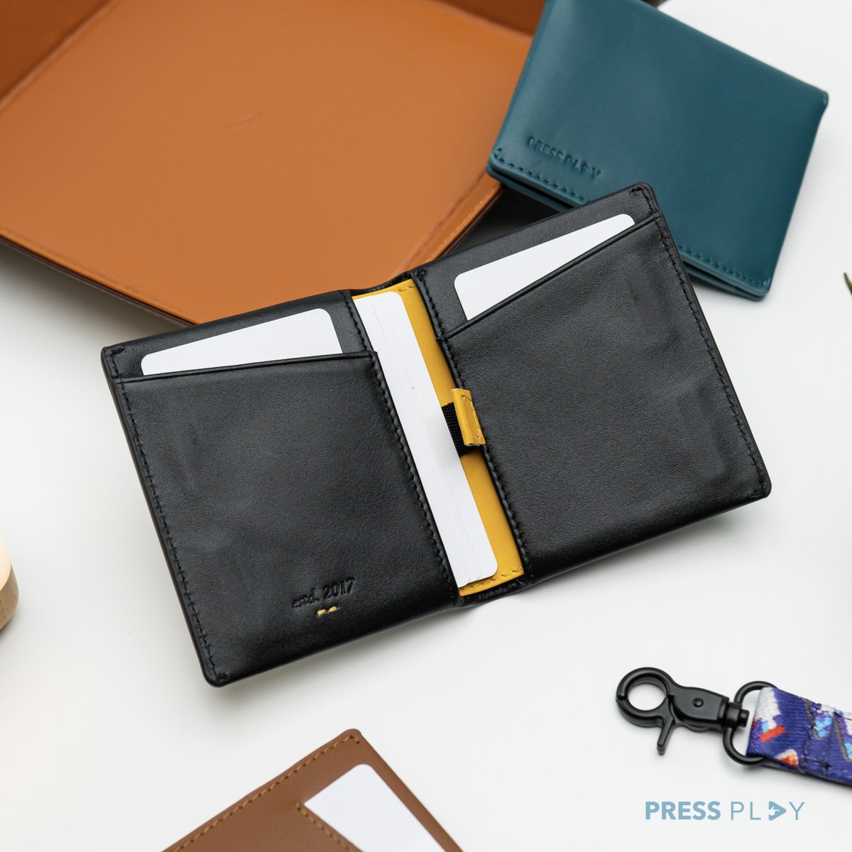 pressplayid's tweet photo. Produk Press Play itu banyak banget. Dan kadang ga sempet mention semuanya di sosmed kami.

So here's 1 that has flown under the radar too long!

Slimfold Mini. Sebagai Daily Driver mimin sendiri, ini menjadi Dompet Slim  favorit sekarang. https://t.co/PPPDmBm80c