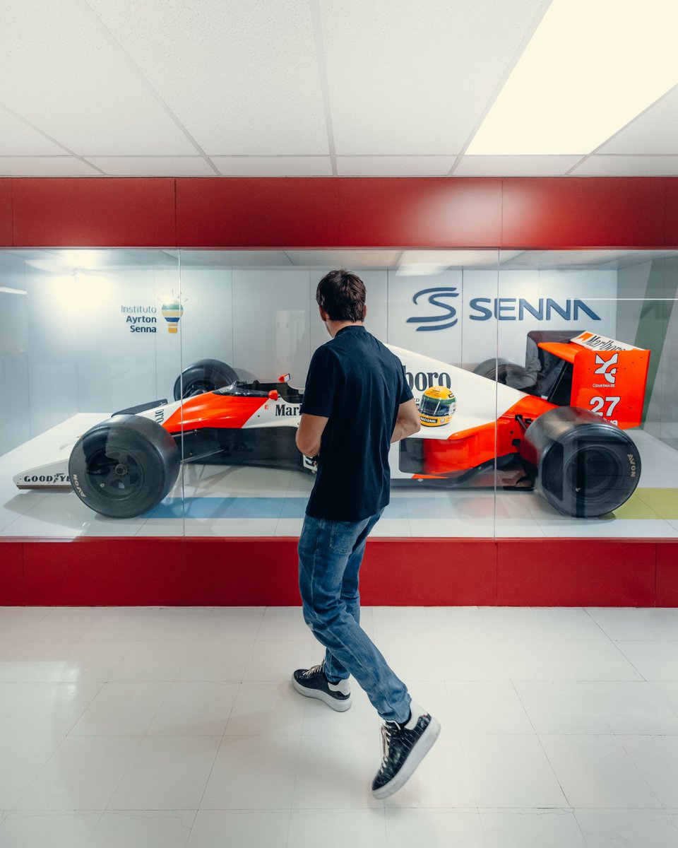 Charles_Leclerc's tweet photo. My one and only idol. Such a special moment. A huge thanks to Viviane, Lalalli and the Senna Foundation for inviting me to such a special place. ❤️ https://t.co/00eeyvAp21