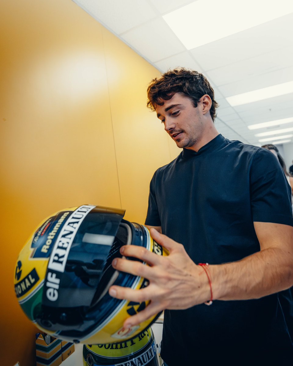Charles_Leclerc's tweet photo. My one and only idol. Such a special moment. A huge thanks to Viviane, Lalalli and the Senna Foundation for inviting me to such a special place. ❤️ https://t.co/00eeyvAp21