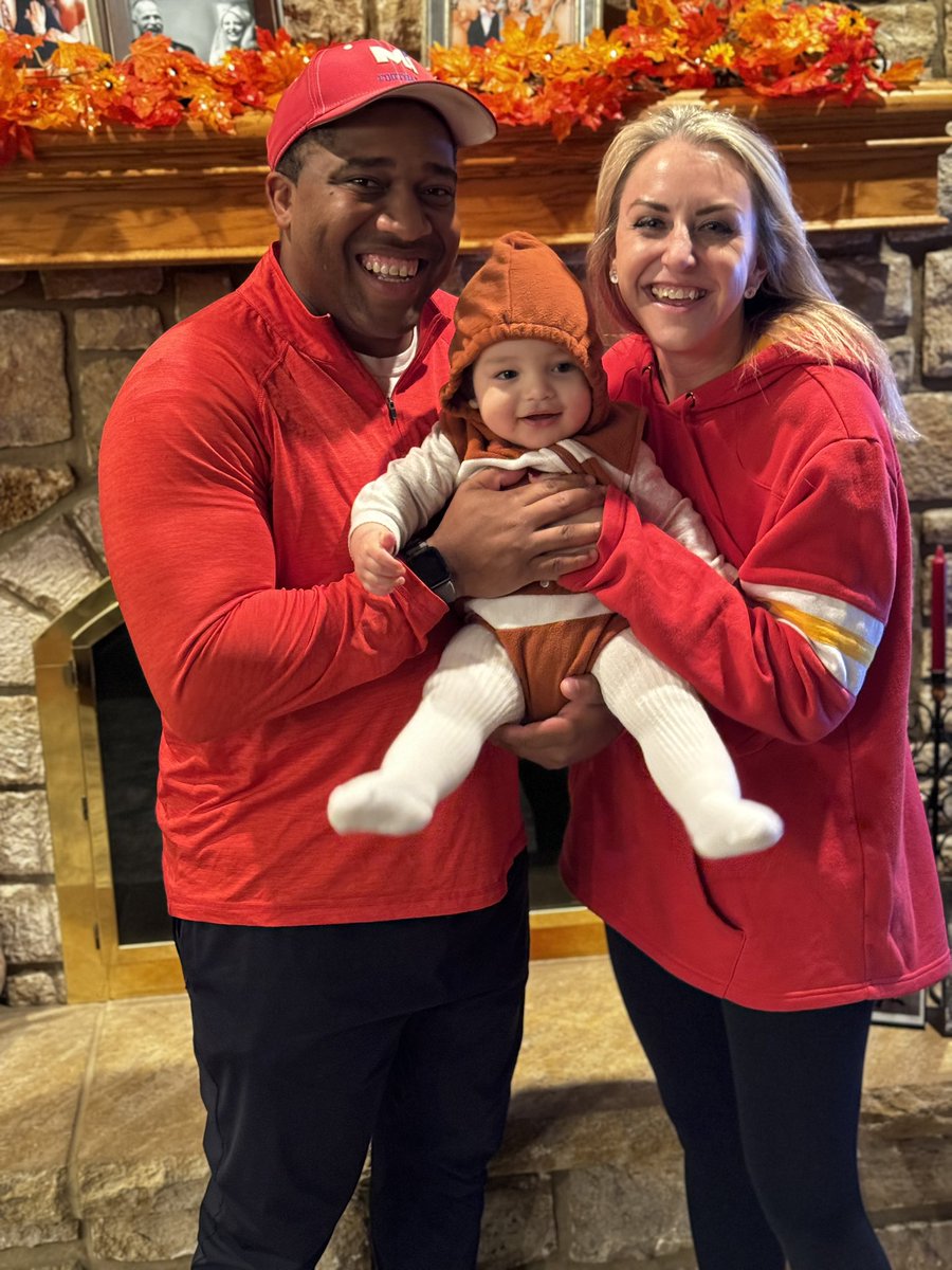 Coach Pearson tweet media