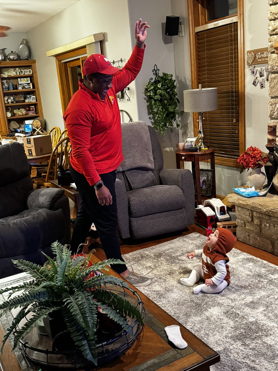 Coach Pearson tweet media