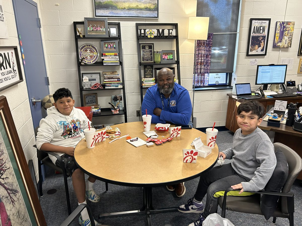 WE ARE….Leesburg!!!! When lunch with the Principal is the PBIS option.  <a href="/BowTiedPrincipl/">BowTiedPrincipal</a> <a href="/nikole_mullen/">Nikole Mullen</a> <a href="/Leesburg_ES/">Leesburg Elementary School, VA</a>