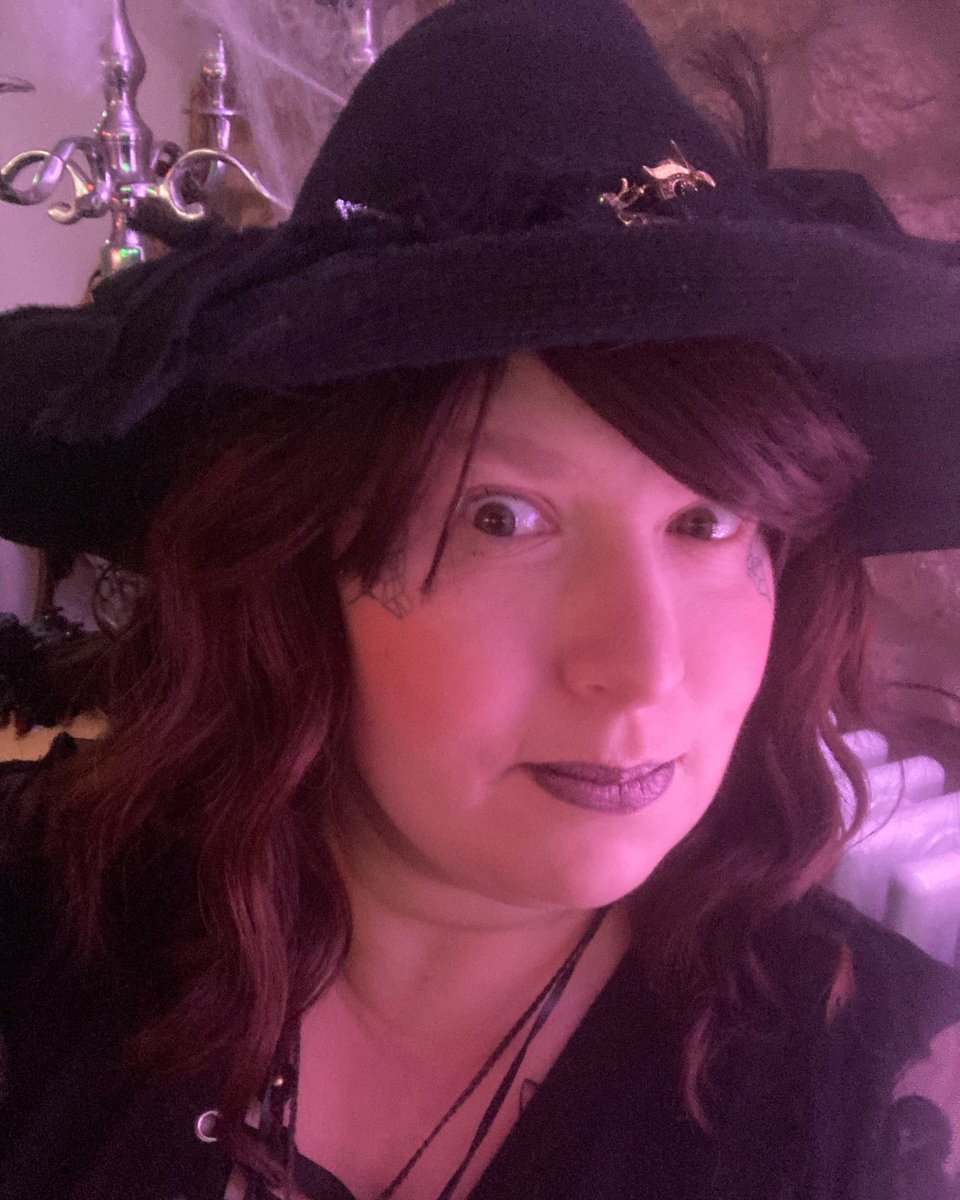 SallyAStockman's tweet photo. Halloween was nuts this year! But I was a runner up in the costume competition as well as hanging out with the witch! All in all a great week and a half! https://t.co/7IzppplLAD
