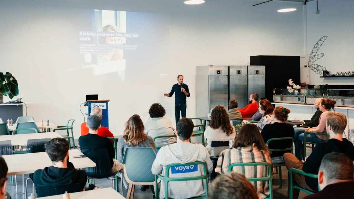 Mark Vletter, oprichter van <a href="/VoysNL/">Voys</a> en 48percent.org, geeft zijn miljoenenbedrijf grotendeels weg via steward ownership. 'Geen moedige stap, maar een logische stap.' Lees hier het hele verhaal: lnkd.in/eRU_cAzc
#voys #trotsoponzeleden #impactnoord #impactmaken