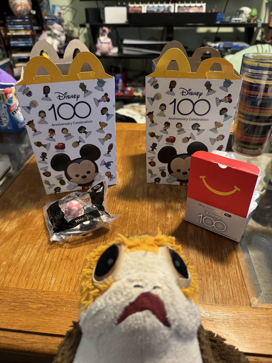 Mandylorian24's tweet photo. @McDonalds sadly only gave 1 100th toy. 😭 https://t.co/DCQHguWXKX