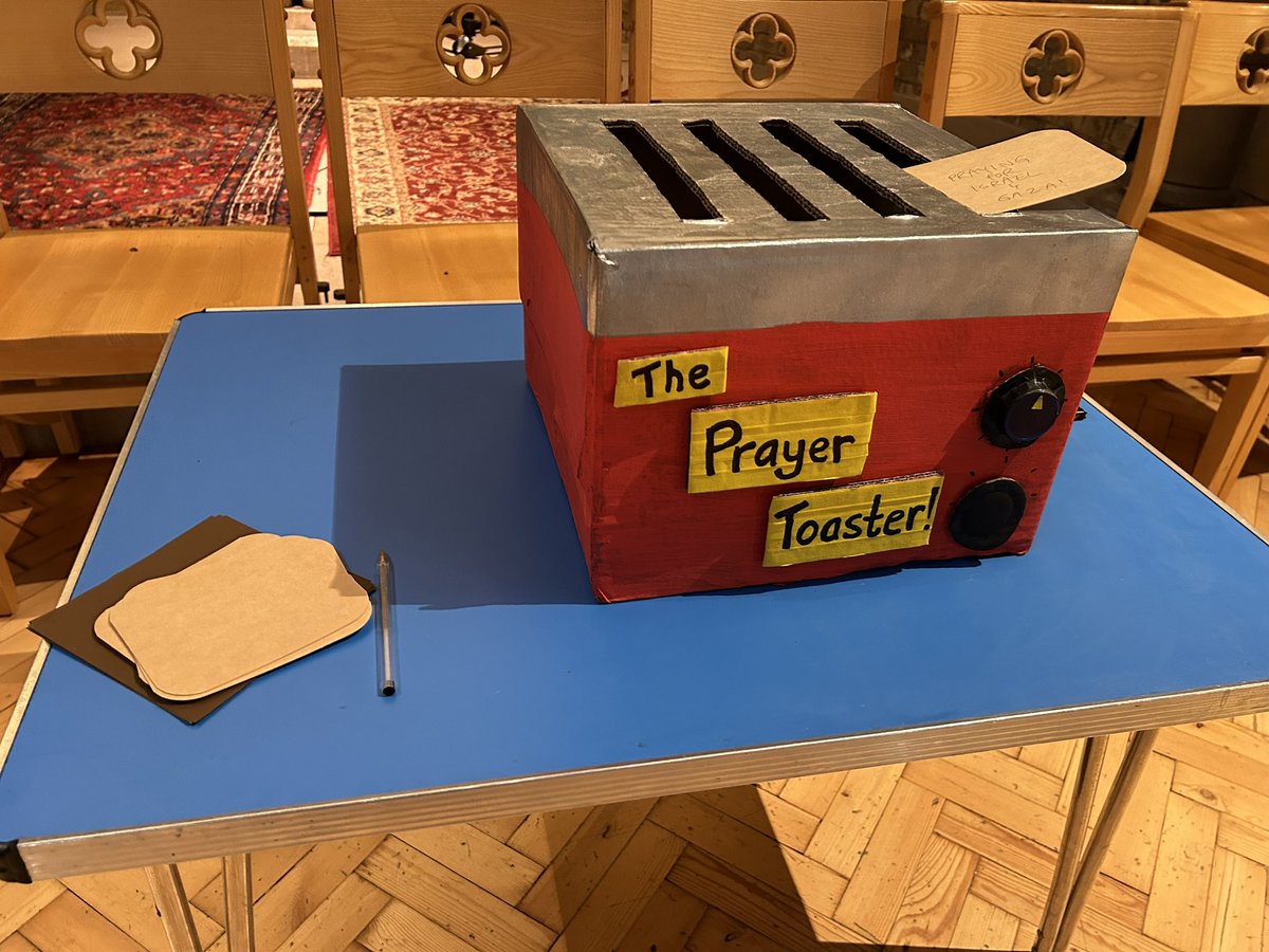 revsuecooke's tweet photo. Super excited for the start of our new after school ministry @STwSS today! @SouthwarkCofE #teatoast #welcome #prayer #families https://t.co/HvvTzZ7vMn