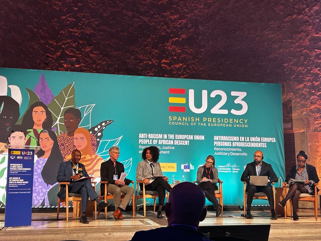 EUAntiRacism's tweet photo. Panel on #StructuralRacism &amp; #Equalitydata at conference under @eu2023es. My message from  @EU_Commission is #AntiRacism work must 
✔️Actively identify racism using data
✔️Challenge structures, policies, legislation and attitudes
✔️use intersectional approach
#EUAntiRacism https://t.co/ZZxX4siLRw