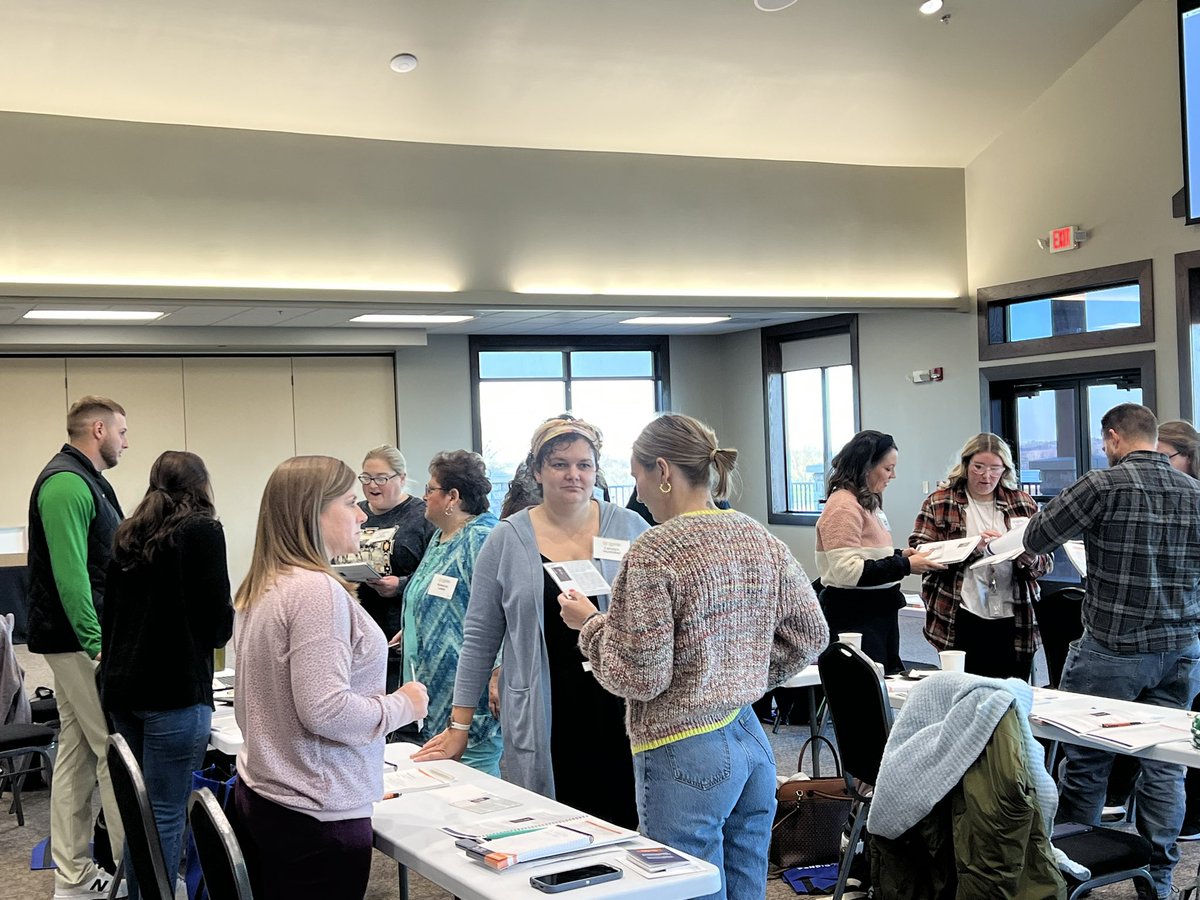 lorirech50's tweet photo. It is always so much fun to work with teachers as we share @BRInstitute curriculum! @lauramcfarren https://t.co/SAJJtRddP1