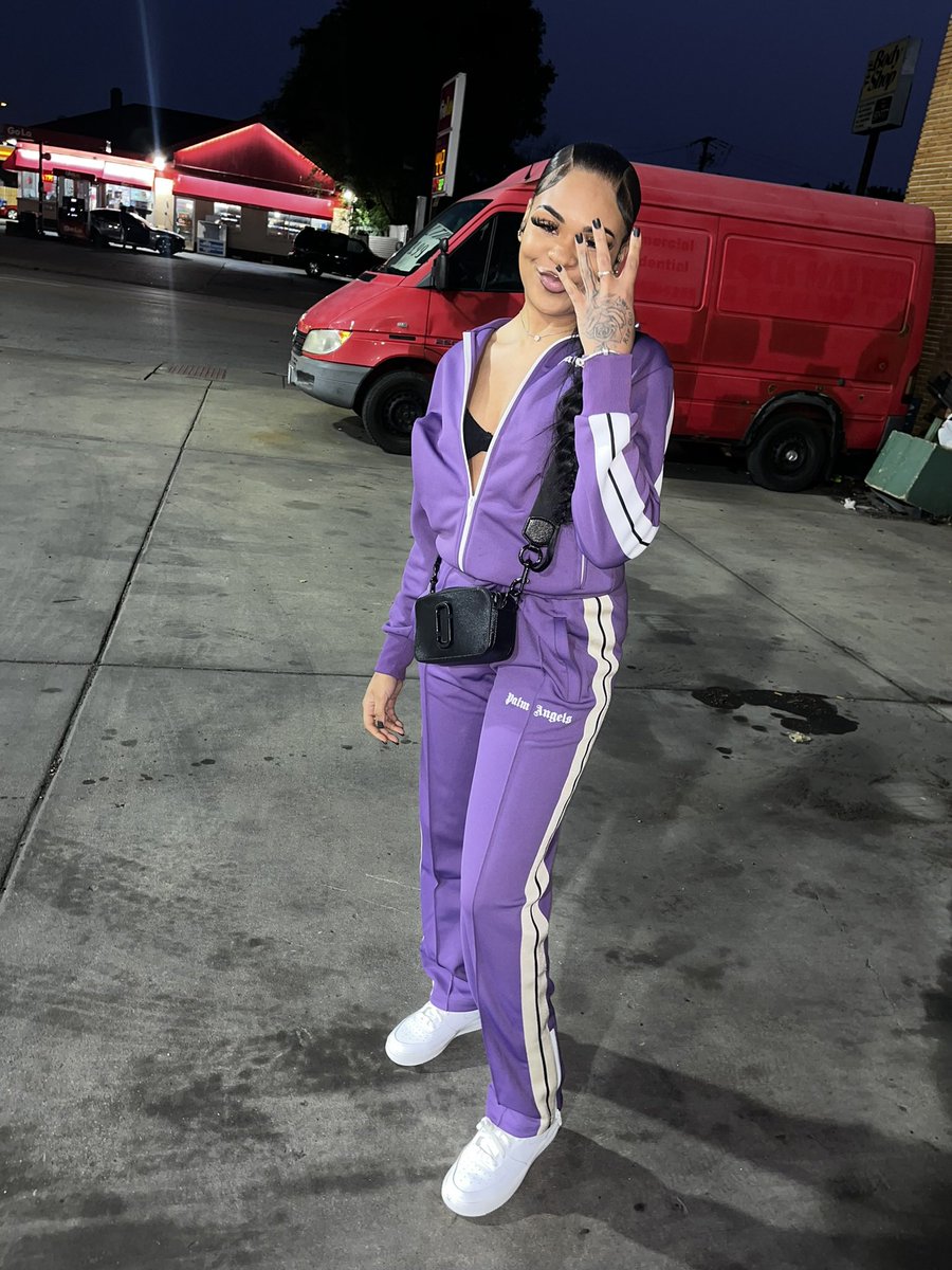 Daja4Daja's tweet photo. 😘 https://t.co/H2ITVbzuyY