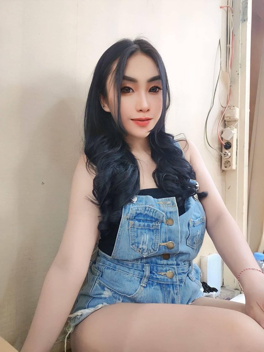 Mayaa39390847's tweet photo. Baru on lagi ni,dm yu sambil cerita cerita #lesbisange #LesbiIndonesia https://t.co/sCLSX9WufG