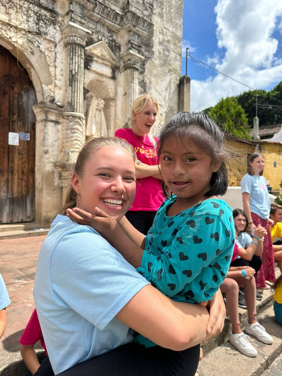 upwithpeople's tweet image. Cast A23 having a heartwarming performance at Alberge Hermano Pedro in Guatemala. They devoted their time to entertain and care for special needs individuals, feeding them, engaging in conversations, and serenading with heartfelt songs.

#Upwithpeople  #VOICES #changemakers