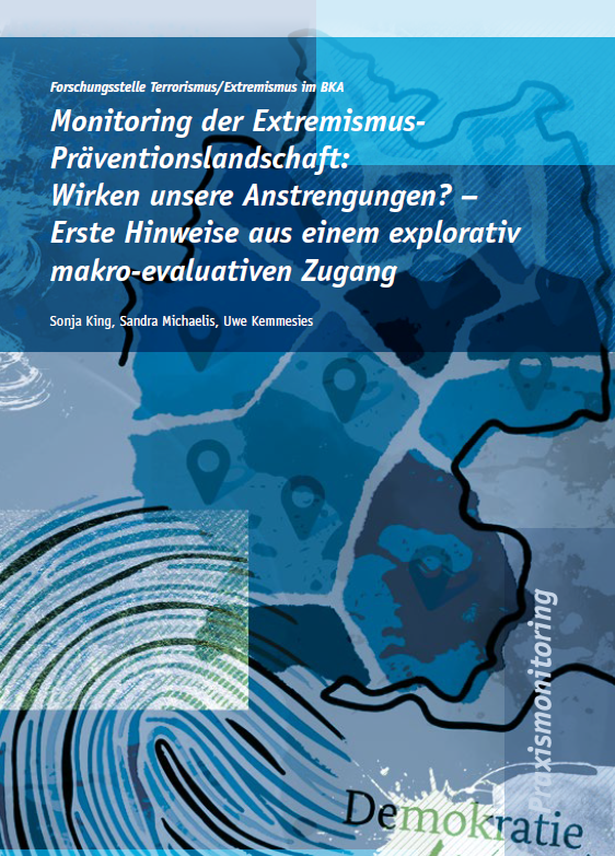 MOTRAVERBUND's tweet image. In welchem Verhältnis stehen das Extremismuspräventionsangebot von 2021 und die Entwicklung politisch motivierter Kriminalität zwischen 2010 und 2022 in Dtl.? Im #Monitor22 diskutiert das #BKA diese Fragestellung kritisch und gibt erste makro-evaluative Hinweise auf Kreisebene