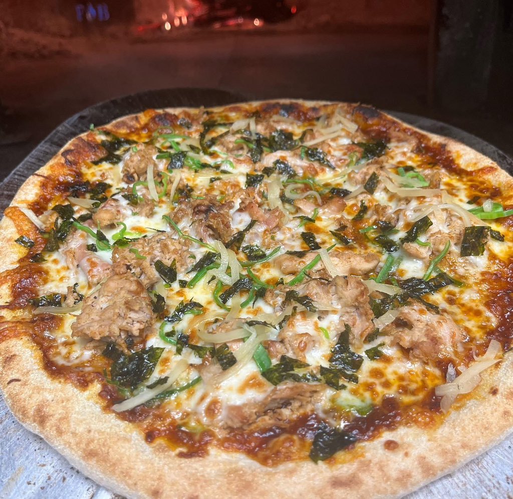 Brickyard Brewing (@brickyardbrewco) on Twitter photo Stretching our legs a little this week!
Asian Zinger:  this zippy base with Hoisin and Umami sauce gets topped with leeks, chicken, mozz with cheddar and sprinkled  with sesame seeds, crumbled Nori and pickled ginger. 
Goes live tonight at 5 PM!! Stretching our legs a little this week!
Asian Zinger:  this zippy base with Hoisin and Umami sauce gets topped with leeks, chicken, mozz with cheddar and sprinkled  with sesame seeds, crumbled Nori and pickled ginger. 
Goes live tonight at 5 PM!!