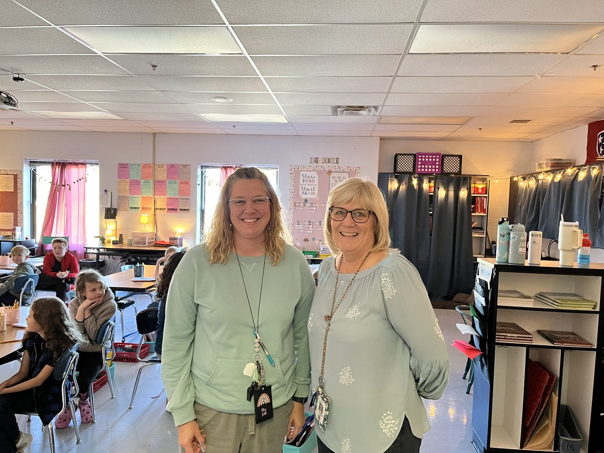 <a href="/VanleerE/">Vanleer Elementary</a> <a href="/DCS_TN/">Dickson Co Schools</a> service award pins today!   Every Student ~ Every Day!