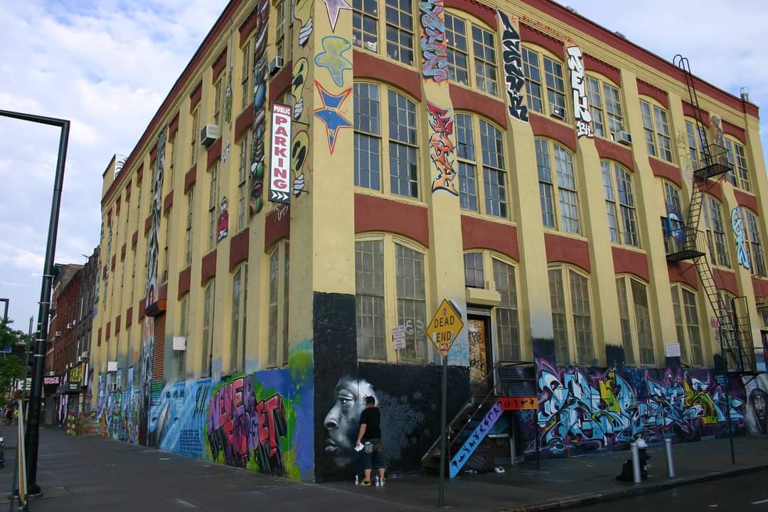 PhattFlowDek_55's tweet image. Portrait de Pete Rock à 5pointz - New York - Queens - 2011 - Dekor