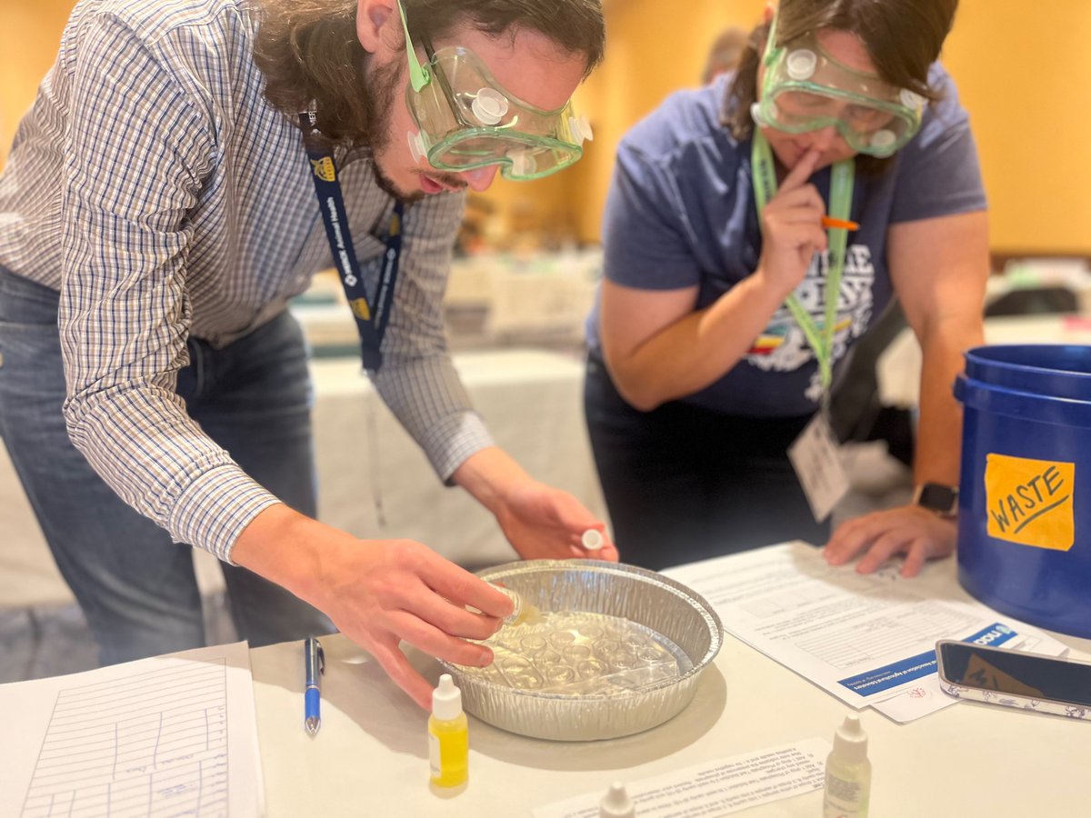 BLK8109's tweet photo. Vet Tech Urine Checks workshop @NationalFFA using @LabAids Vet Urinalysis kit! https://t.co/lozAXfUZaI