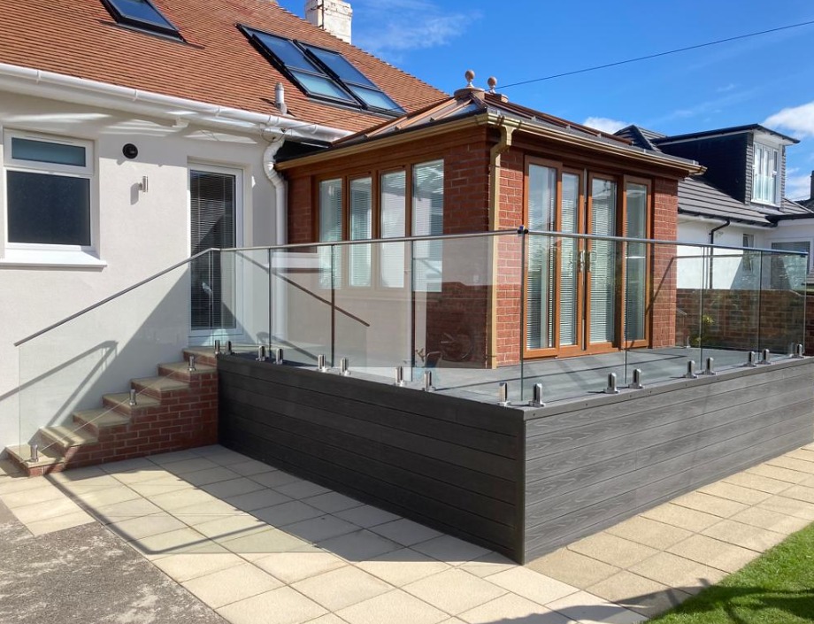 Available from stock, the comprehensive range of components allows you to specify and install without the need for fabrication and maximises on-site flexibility for those changes that inevitably arise.

#construction #buildingmaterials #prorailing #balustades #landscaping
