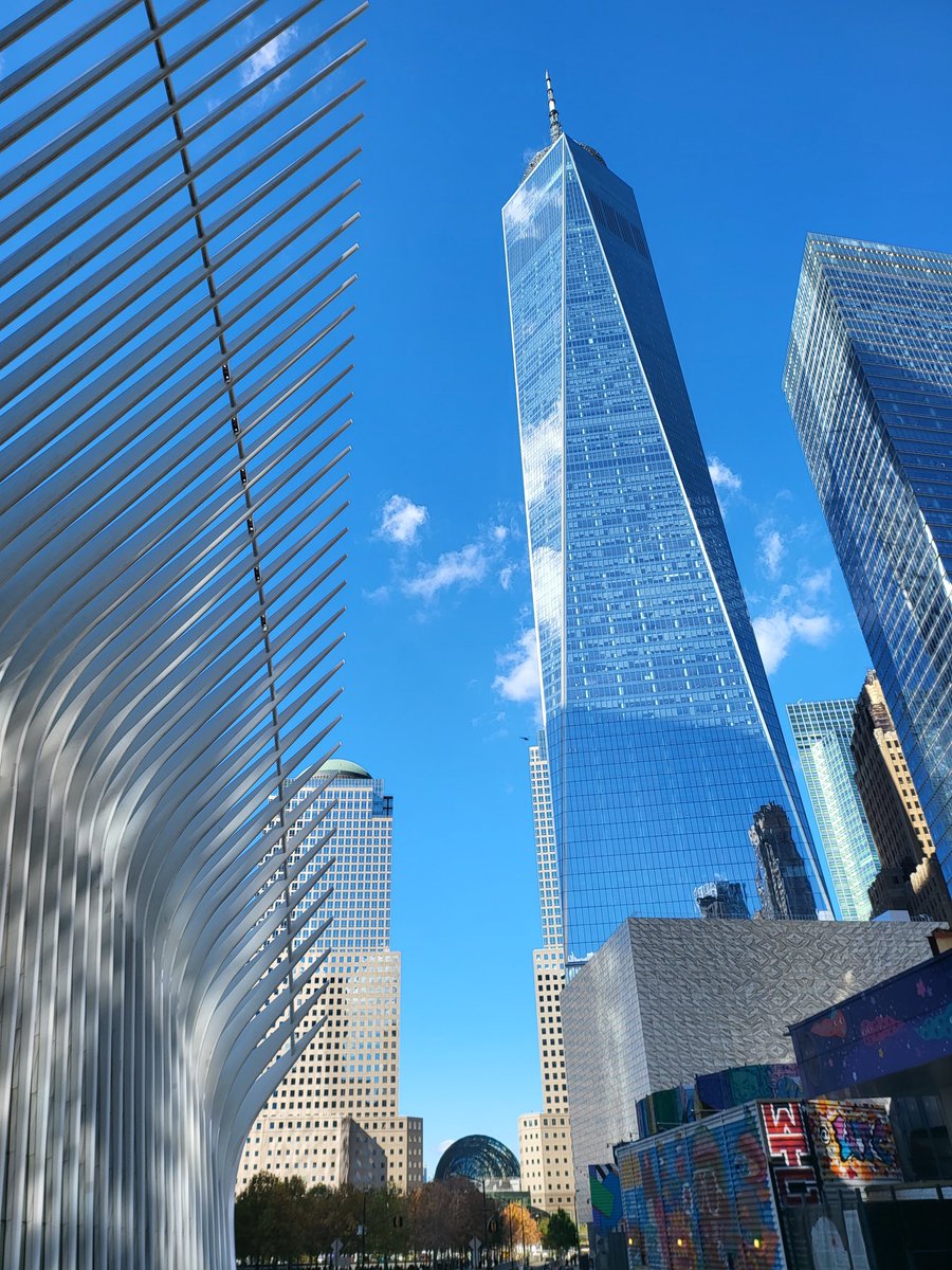 CallMeChenAgain's tweet image. Love my walk to the office. #nyc #wtc #coldaf