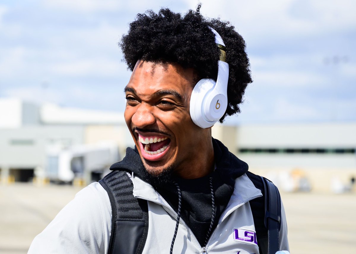 LSUfootball's tweet photo. https://t.co/rfEDUTw4TA