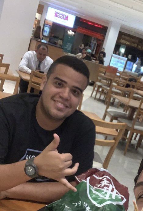 thomasrodri_'s tweet photo. Preciso da ajuda de vocês!

Alguém precisa parar esse golpista, esse cara deu golpe de 1.500 em mim e ta dando golpe em vários tricolores.

Da RT pra ninguém tomar mais golpe desse cara! https://t.co/G8vEavAHXC